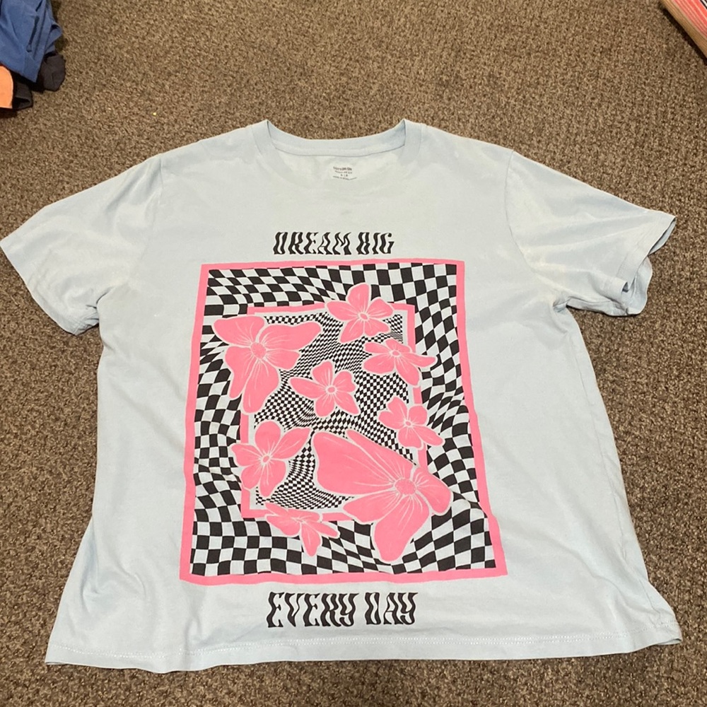 blur graphic tee